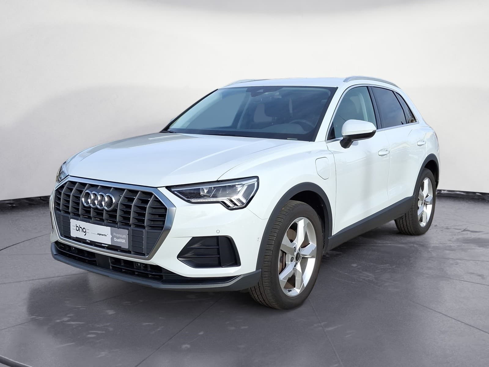 Audi - Q3 45 TFSIe S tronic