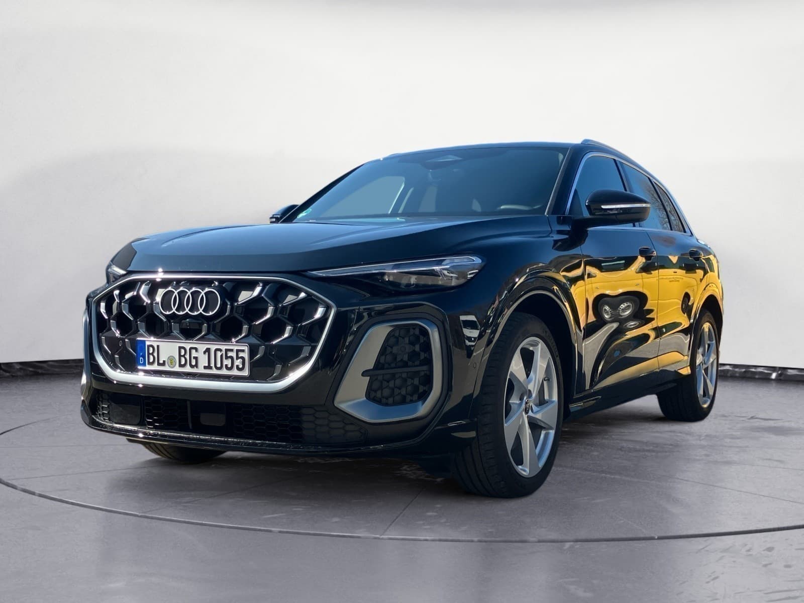 Audi - Q5 SUV TDI quattro  S tronic