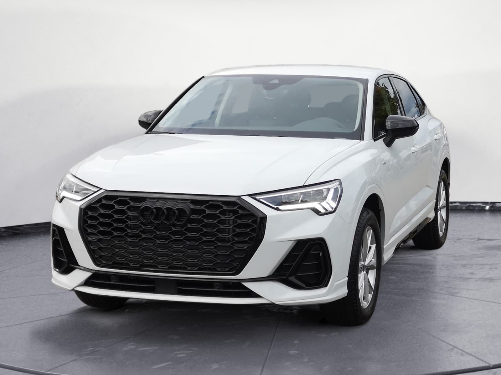 Audi - Q3 Sportback