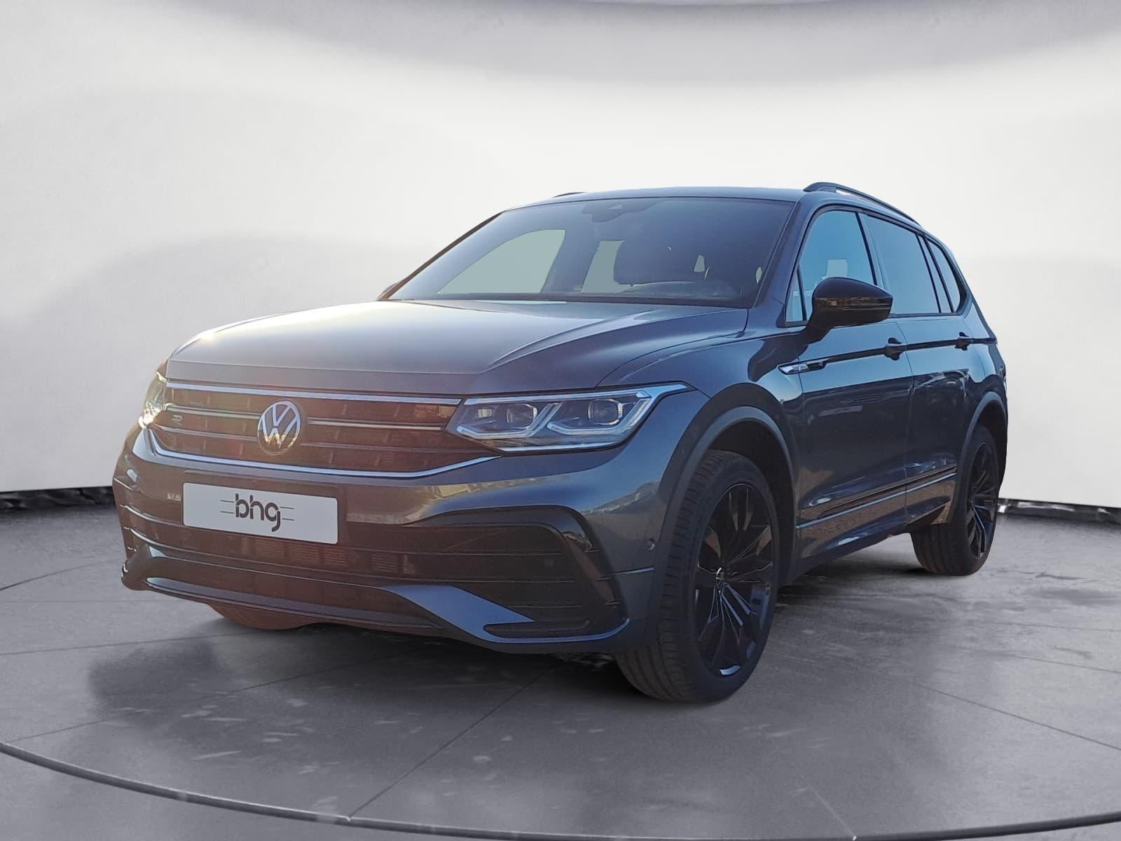 Volkswagen - Tiguan Allspace R-Line 2.0 TSI OPF 4MO