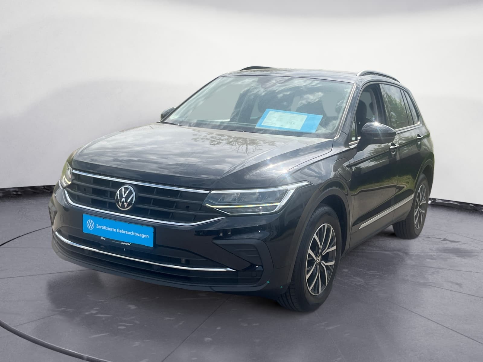 Volkswagen - Tiguan