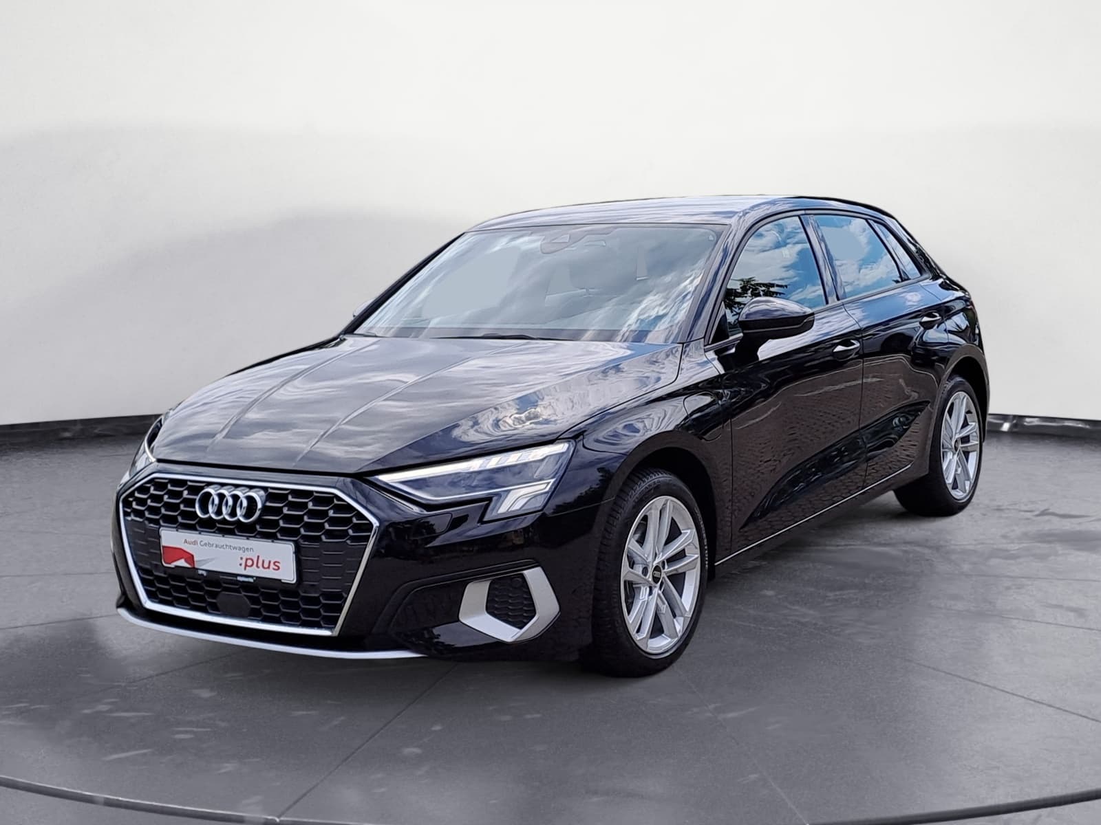 Audi - A3 40 TFSIe Sportback S tronic advanced