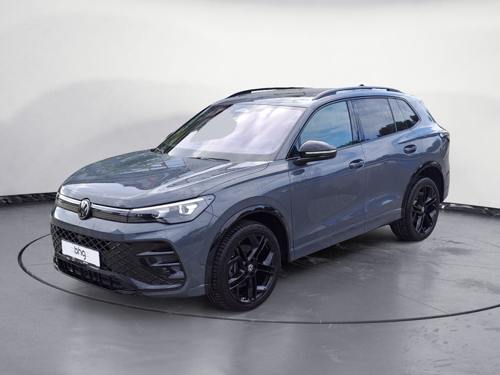 Volkswagen - Tiguan R-Line 2.0 TDI DSG 4Motion