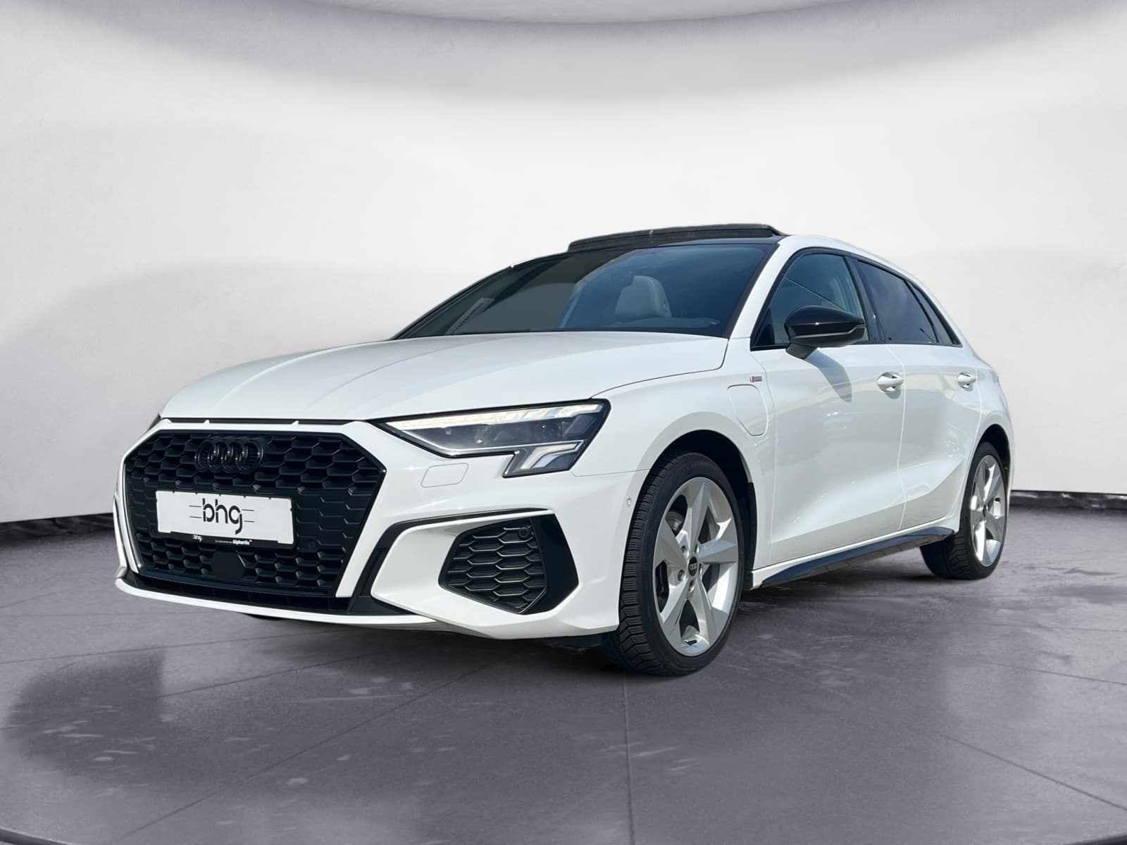 Audi - A3 40 TFSIe Sportback S tronic S line