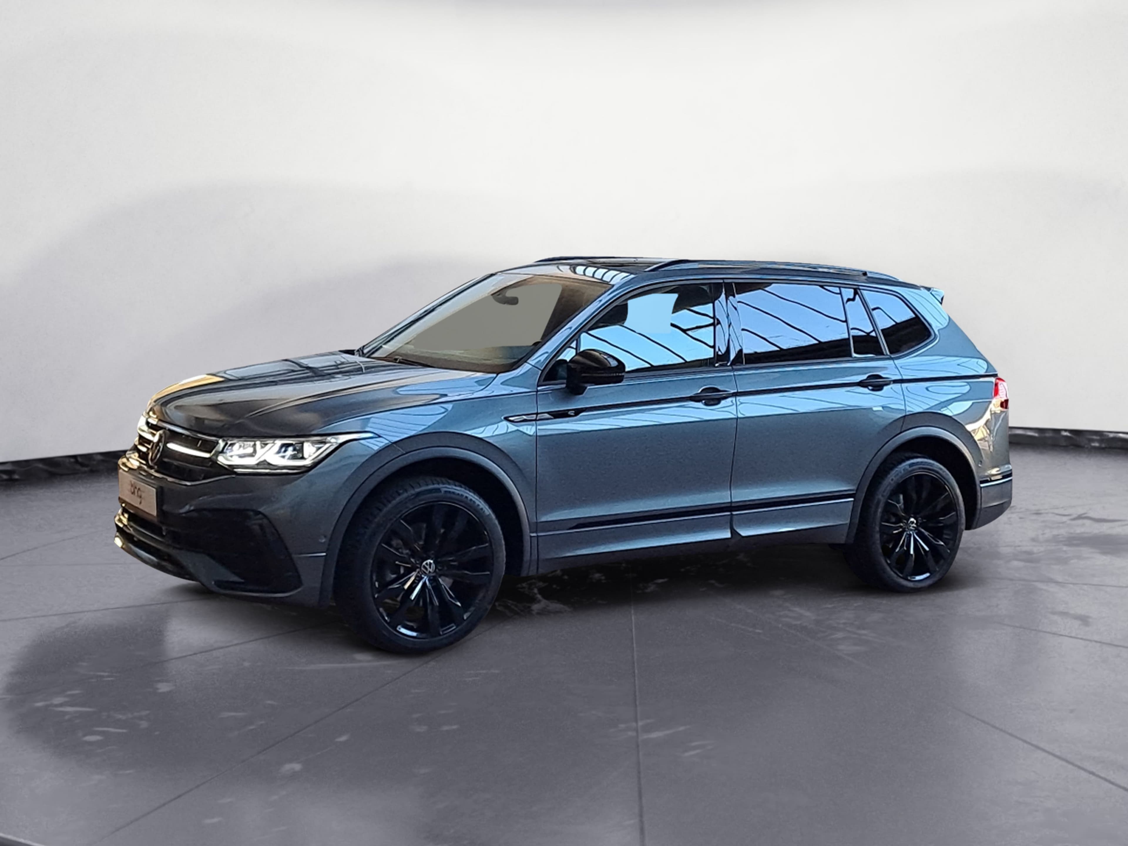 Volkswagen - Tiguan Allspace R-Line 2.0 TSI OPF 4MO