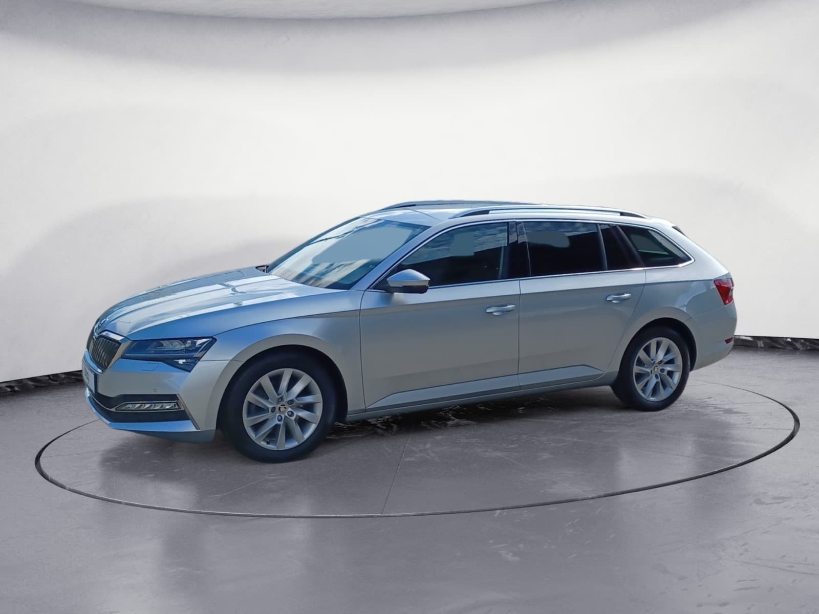 Skoda - Superb Combi 1.4 TSI iV DSG Style