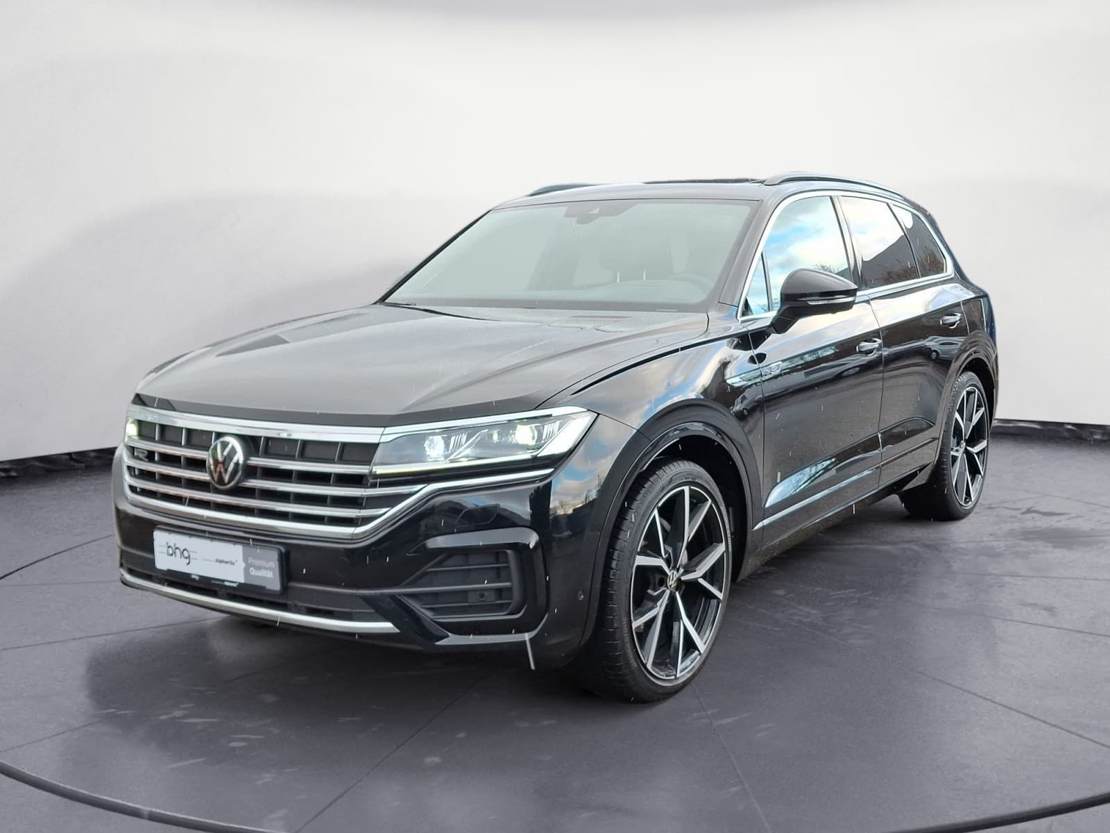 Volkswagen - Touareg 3.0 TDI R-LINE