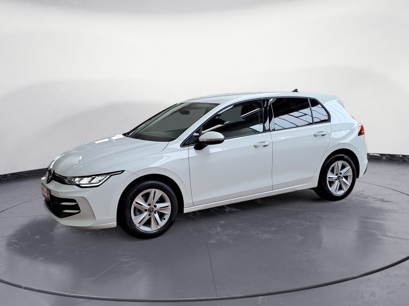 Volkswagen - Golf Life 1.5TSI