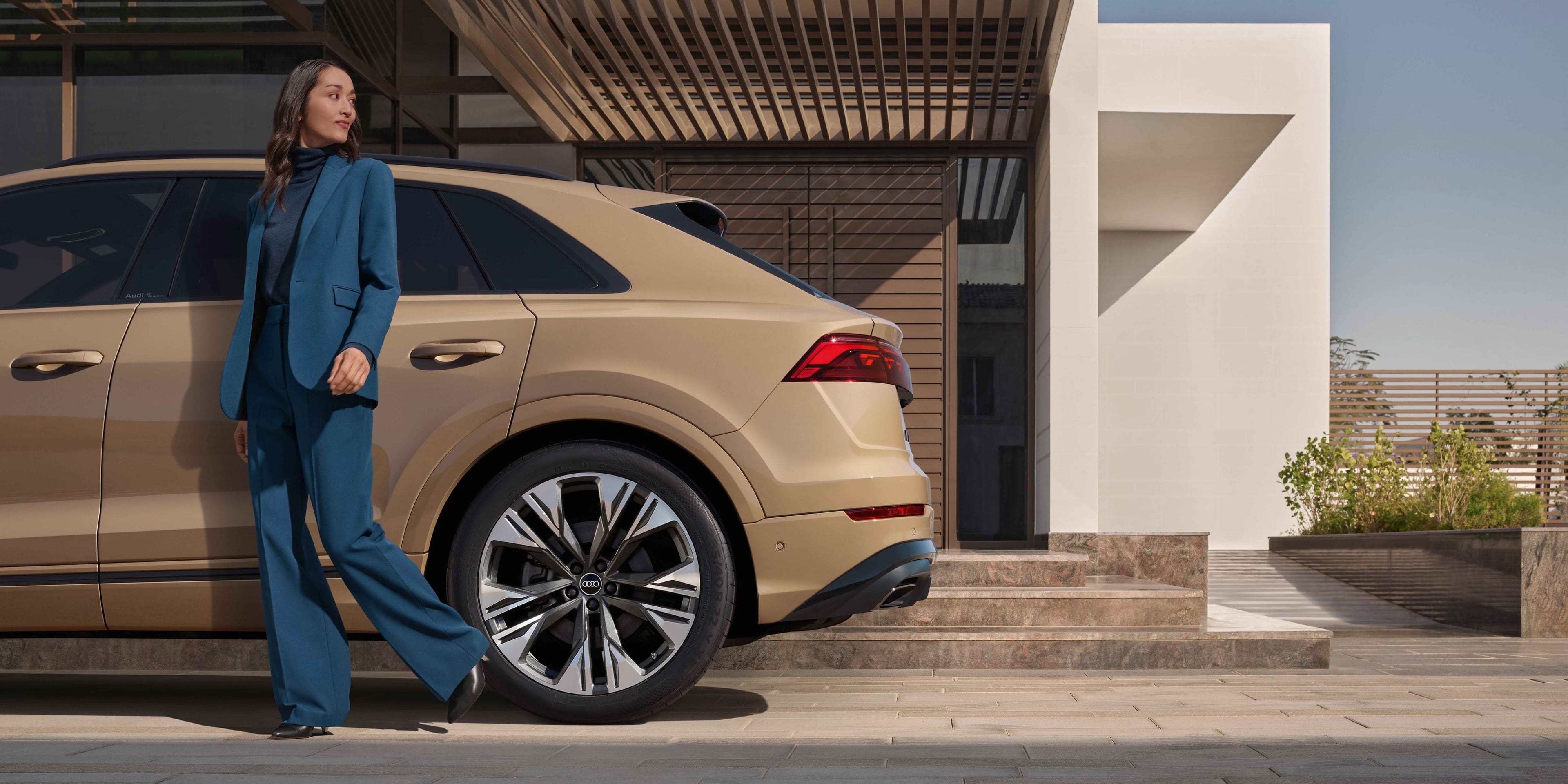 Q8 nah 2000x1000px.jpg