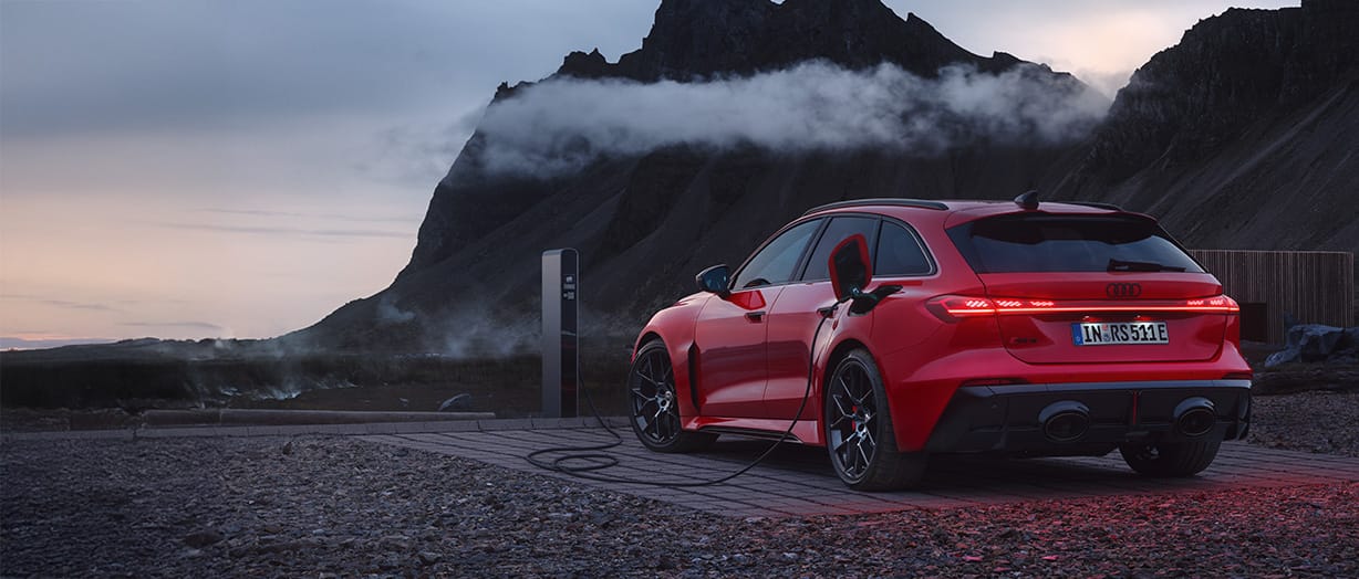 Der Audi RS 5 Avant 470 kW tiptronic