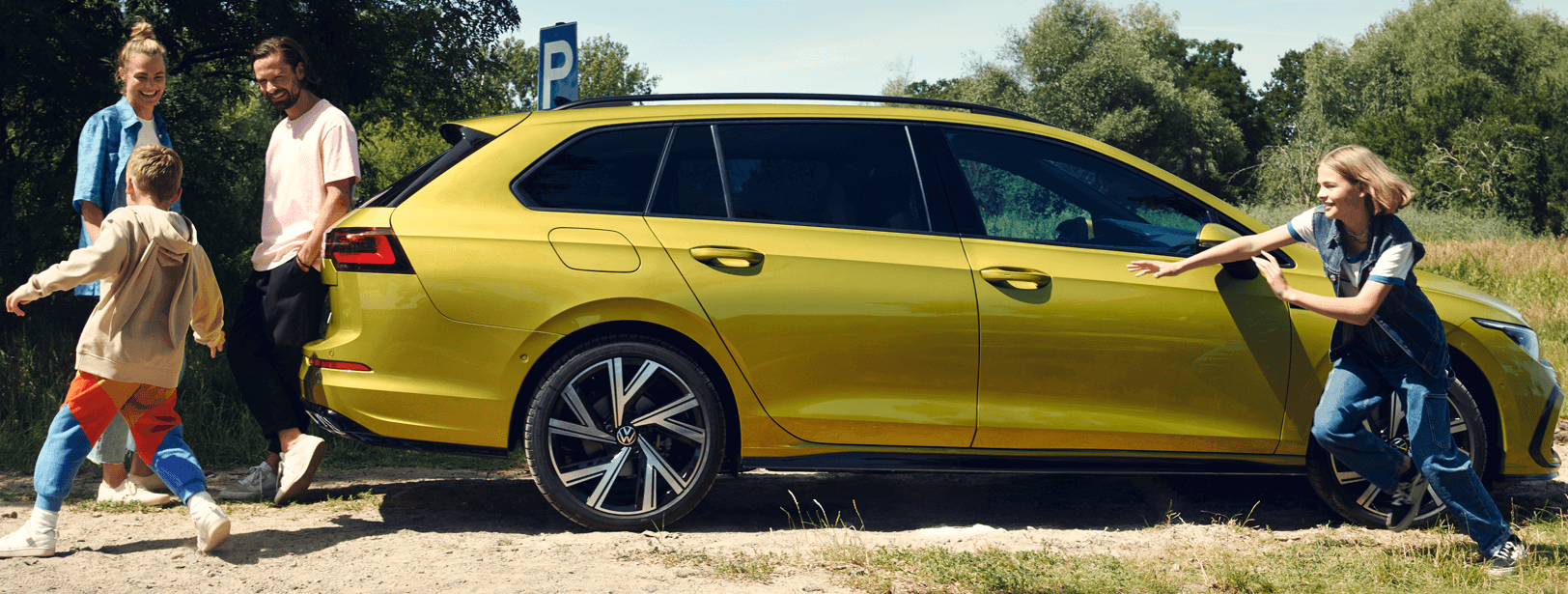 Golf Variant R-Line 1.5 eTSI DSG