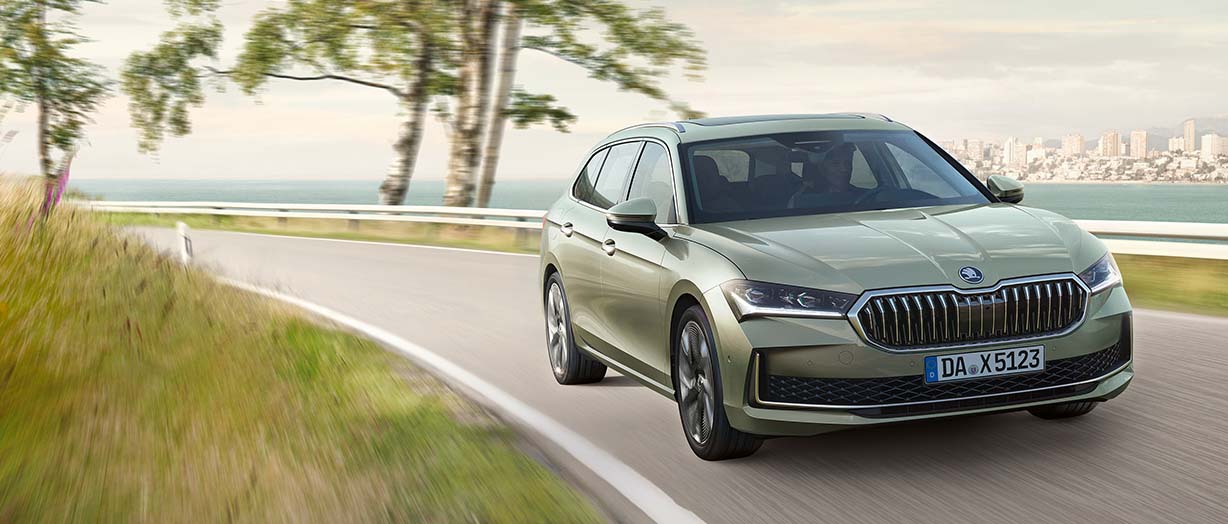 Der ŠKODA Superb Combi Selection iV